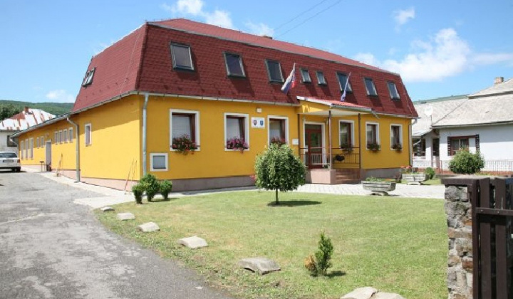 Fotka - Vitajte na stránkach obce Pichne